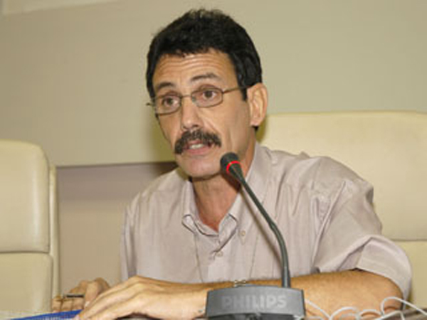 José L. Hernández