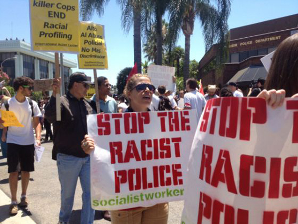 Paren a la policía racista