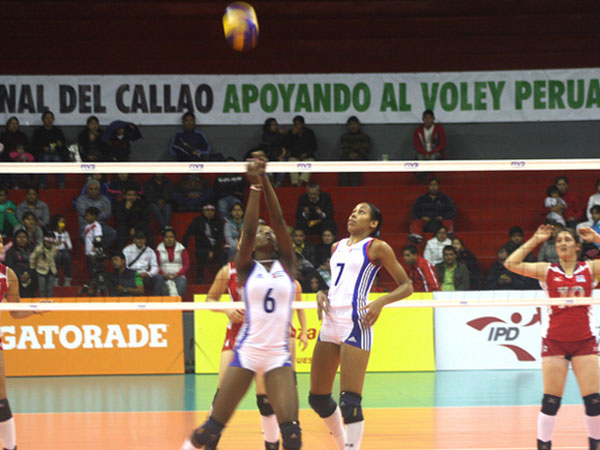El equipo femenino sub 23 de Cuba
