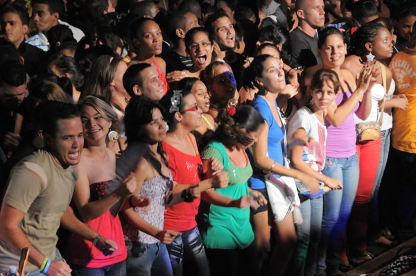 Concierto por los Cinco en la Escalinata de la Universidad de La Habana