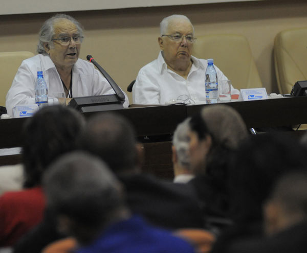Conferencia de Adolfo Pérez Esquivel y Armando Hart Dávalos