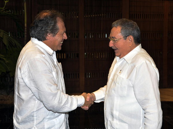 Recibió Raúl al Canciller de Uruguay