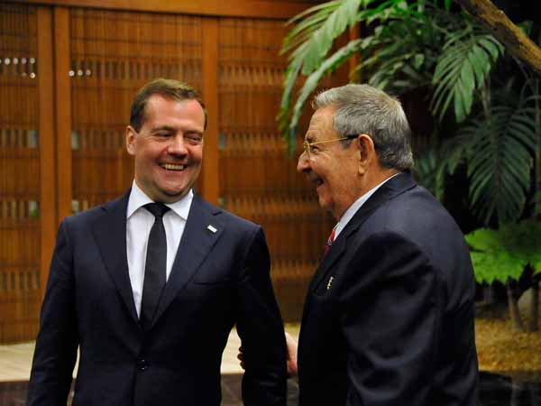 Recibe Raúl a Dimitri A. Medvedev