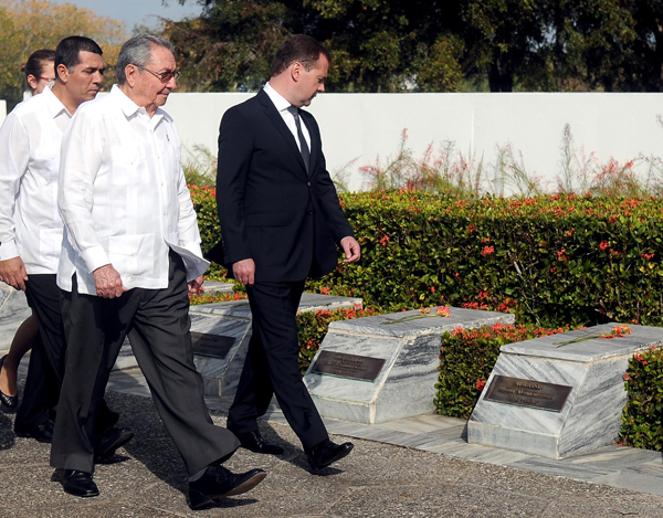 Raúl Castro Ruz y Dimitri A. Medvedev 