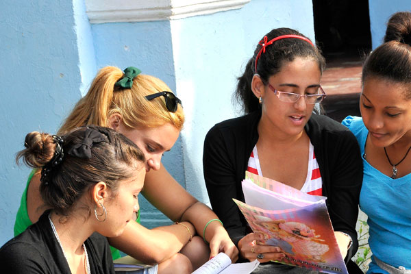 Estudiantes cubanos