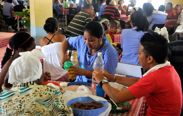 Visita familiar en la Prisión de Mujeres en El Guatao