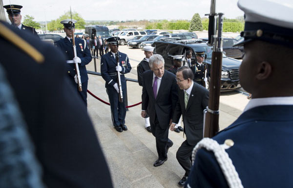 Ban Ki-moon visita el Pentágono