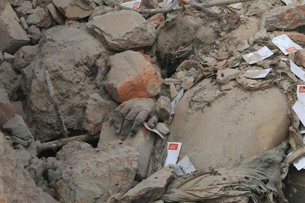 Derrumbe de edificio en Bangladesh