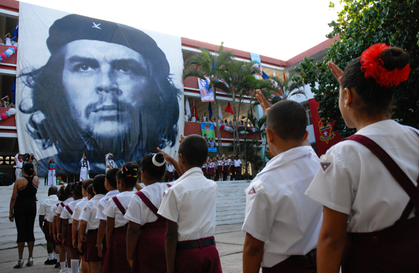 Aniversario 85 del natalicio del Che