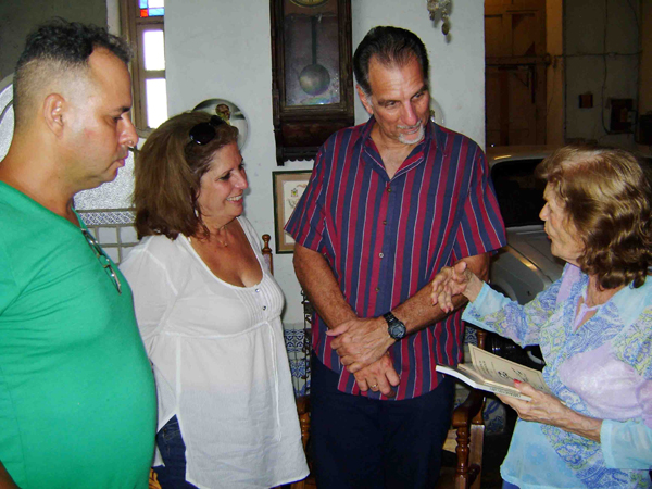 Carilda Oliver Labra y René González