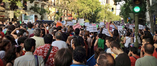 Multitudinaria protesta en Madrid