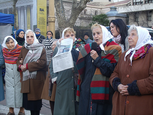  Los Olvidados apoyan a las Madres en su lucha