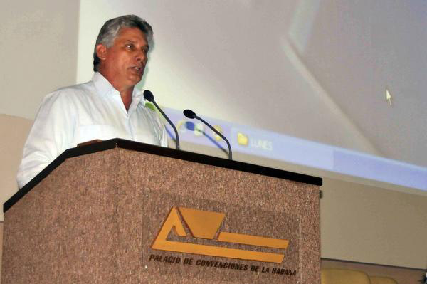 Vicepresidente de Cuba Miguel Díaz-Canel Bermúdez