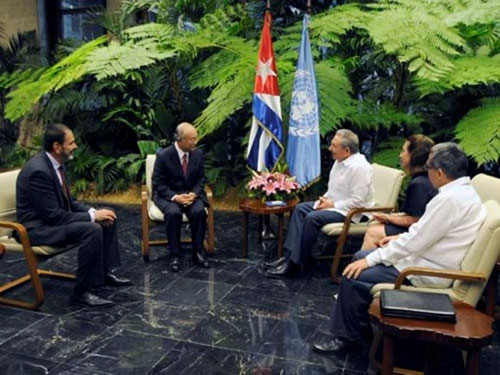 Recibe Raúl a Director General de la OIEA