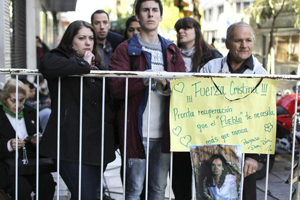 Argentinos se solidarizan con Cristina Fernández
