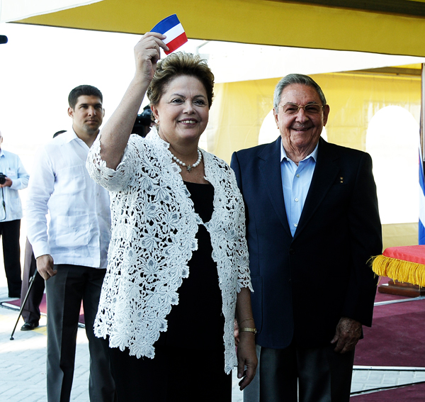 Dilma Rousseff y Raúl Castro