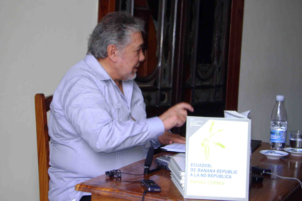 Presentación del libro Ecuador: de banana republic a la no república