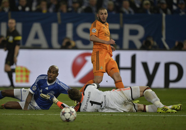 Benzema marcó dos goles