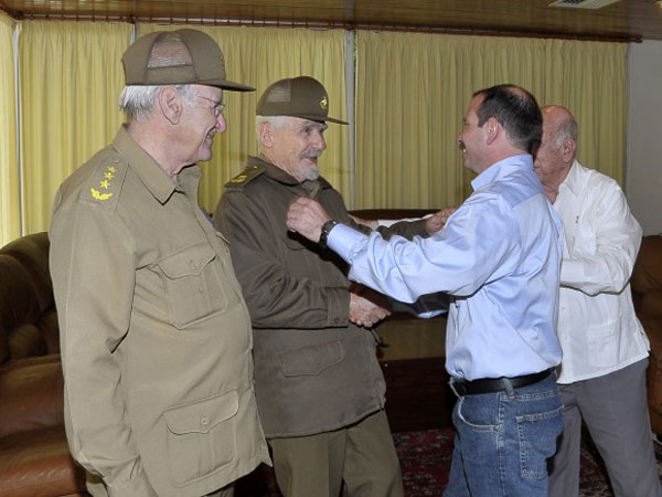 Fernando González a su llegada a Cuba