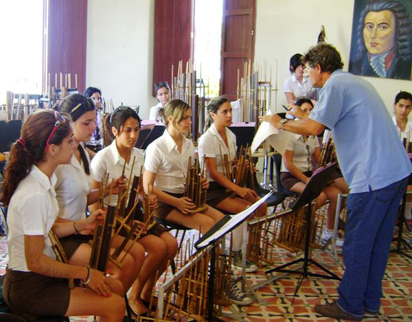 Orquesta Angklung