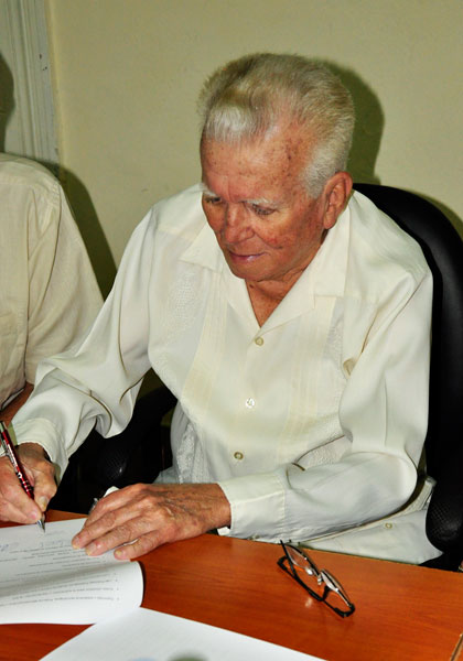 Ernesto Vera, Presidente de Honor de la UPEC