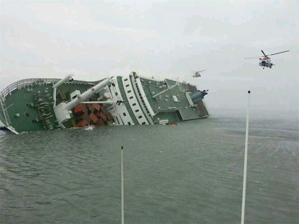 Ferry Sewol hundido en Sudcorea