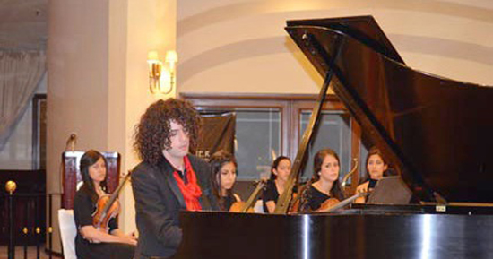 Pianista libanés Simón Ghraichy