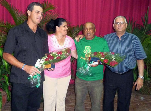 Premian al mánager Alfonso Urquiola