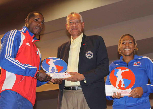 Julio César La Cruz y la dominicana Yenebier Guillén