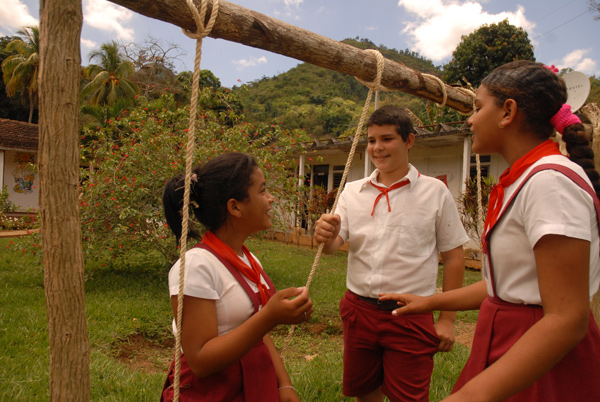 Yainelis López, Gabriel Cardoso y Claudia Díaz