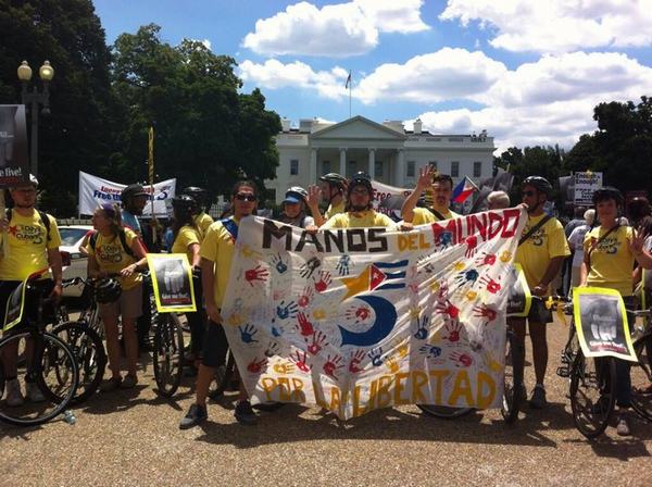 Marcha de jóvenes ciclistas por los Cinco