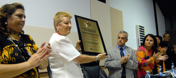 Premio Mundial por la Vida a Vilma Espín