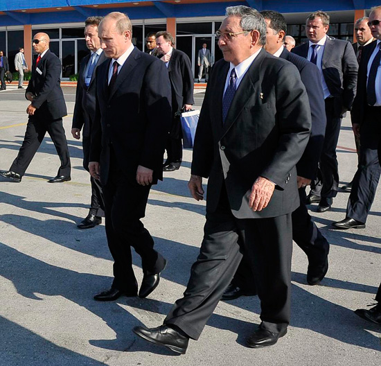 Sostuvieron Raúl y Putin conversaciones oficiales   
