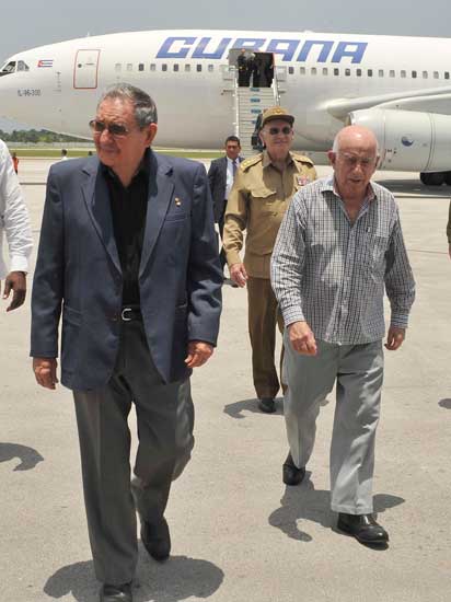Raúl Castro Ruz y José Ramón Machado Ventura