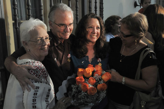 Bill Hackwell, Alicia Jrapko, Mirta Rodríguez y Maruchi Guerrero