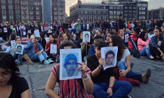 Protestas por asesinato de estudiantes normalistas