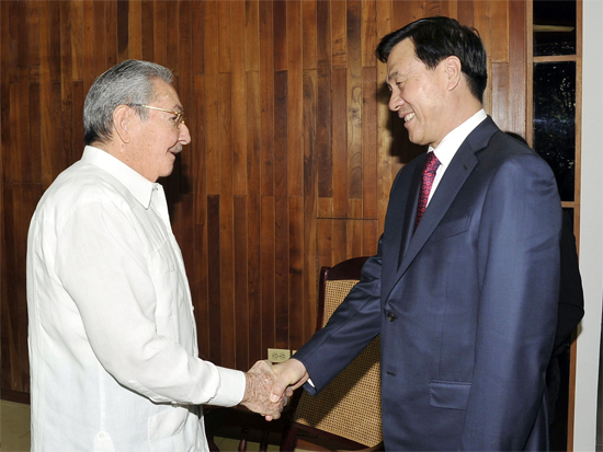 Raúl Castro y Yang Jing