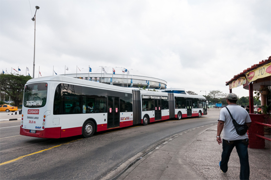 Omnibus Biarticulado