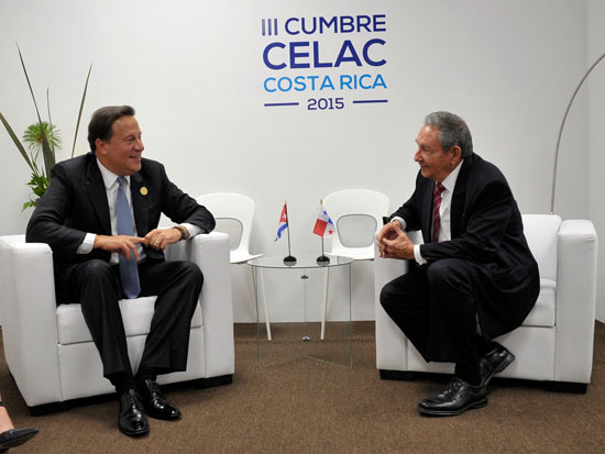 Raúl se reúne con el presidente de Panamá