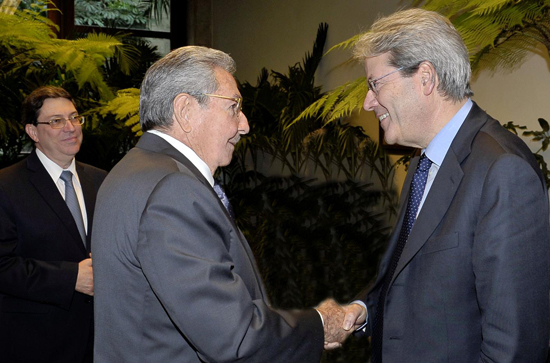 Raúl Castro y Paolo Gentiloni