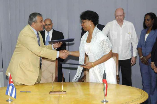 Firman Cuba y Kuwait acuerdos para la rehabilitación hidráulica de La Habana