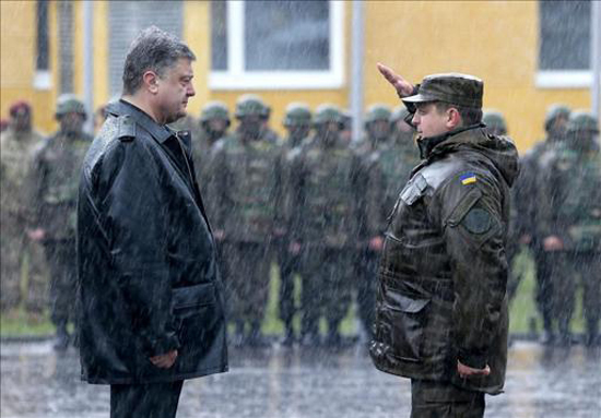 Maniobras en Ucrania con «insignias» extranjeras