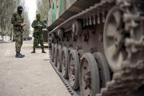Ucrania: despliegue verbal para el repliegue artillero