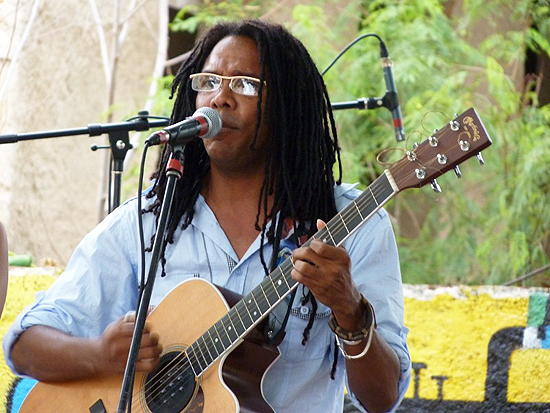 Raúl Torres invitado especial de Jornada de la Canción Política en Guantánamo