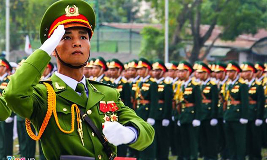 Celebra Vietnam siete décadas de independencia