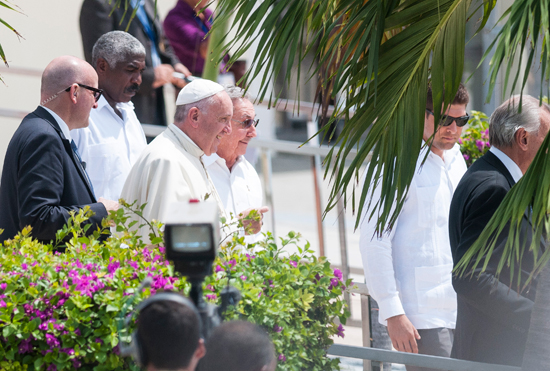 Despedida al Papa Francisco desde el aeropuerto de Santiago de Cuba.