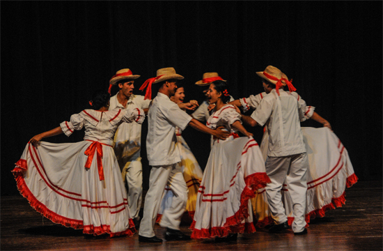 Celebran gala de Artistas Aficionados del Minint