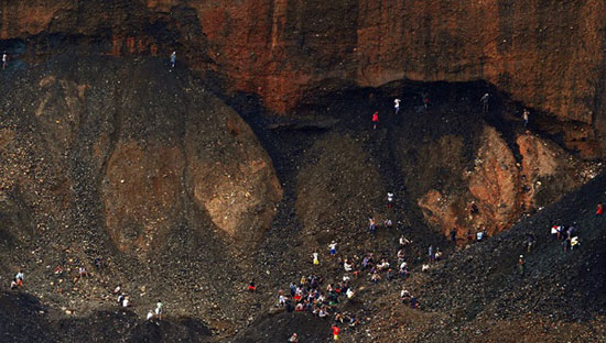 Derrumbe de tierra en mina de Birmania