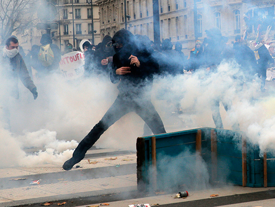 Manifestantes contra el COP-21