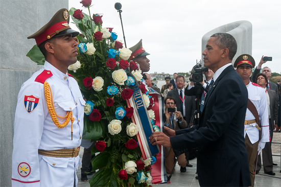 Barack Obama rinde homenaje a José Martí